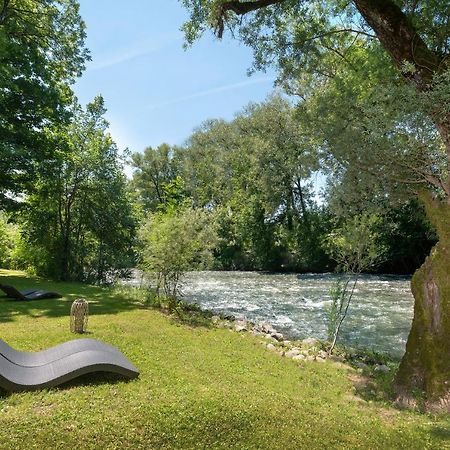 Logis Hotel Restaurant Les 2 Rives - A75, En Bordure De Riviere Банассак Экстерьер фото