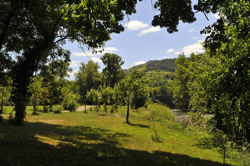 Logis Hotel Restaurant Les 2 Rives - A75, En Bordure De Riviere Банассак Экстерьер фото