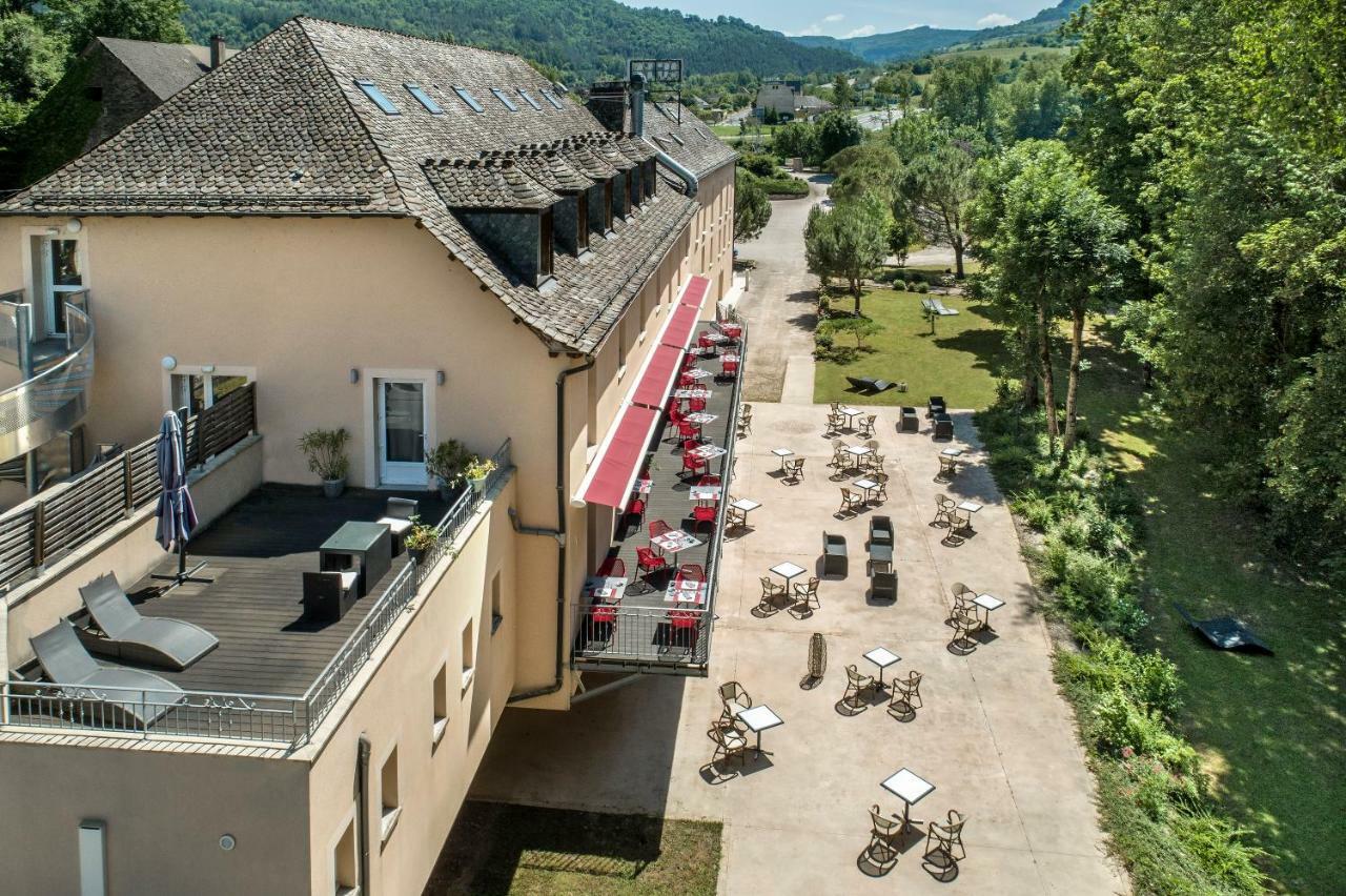 Logis Hotel Restaurant Les 2 Rives - A75, En Bordure De Riviere Банассак Экстерьер фото