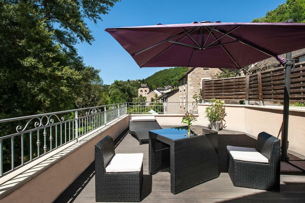 Logis Hotel Restaurant Les 2 Rives - A75, En Bordure De Riviere Банассак Экстерьер фото